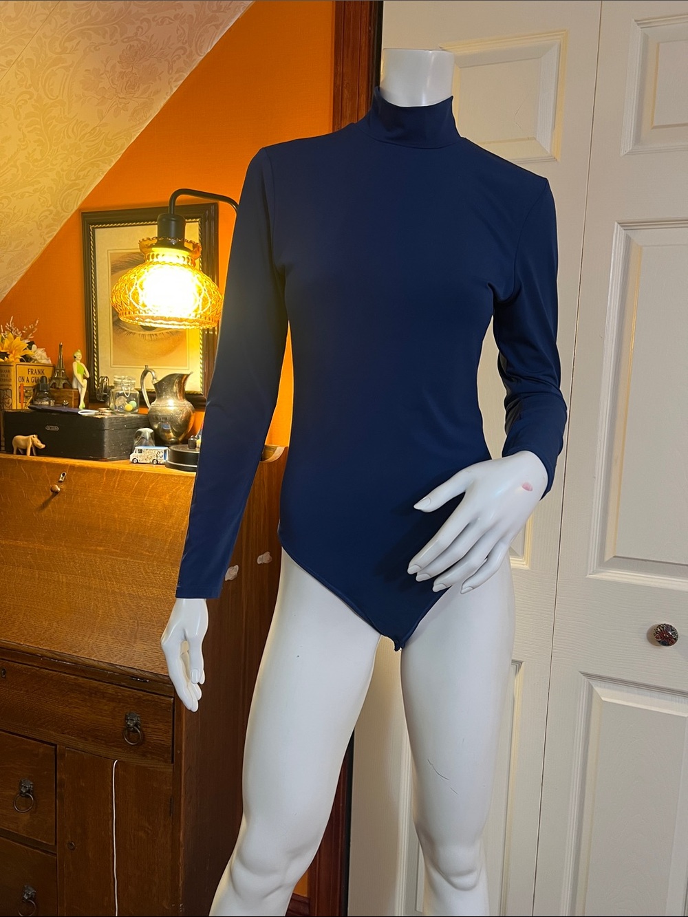 Abercrombie and Fitch  Navy Mock-Neck Long-Sleeve Bodysuit size Large